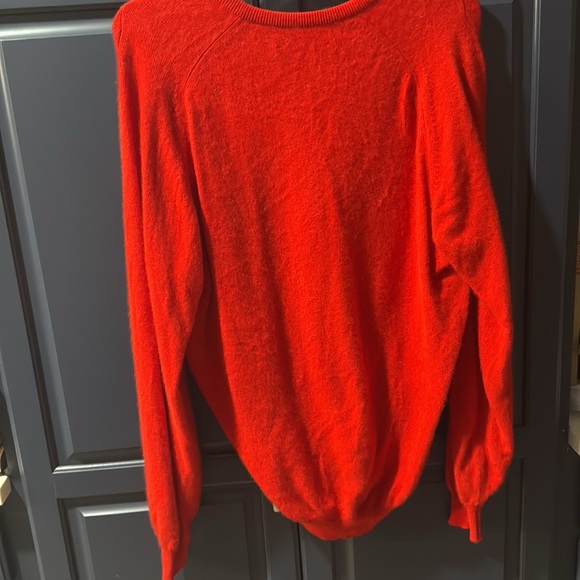 Vintage Cashmere Lyle & Scott 100% Red V Neck Sweater Sz 48/122 - Picture 4 of 4